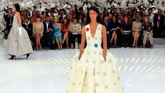 Celebrities en el desfile de alta costura de Dior