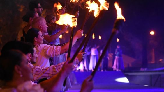 Rivadavia se viste de Vendimia y celebra su fiesta entre el canto y “Presagios de tradición”