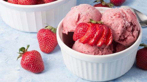 Es una receta simple para disfrutar el sabor dulce sin necesidad de azúcar añadida en verano.