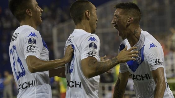 Vélez venció 1-0 al Aucas ecuatoriano en ida de primera fase de Sudamericana
