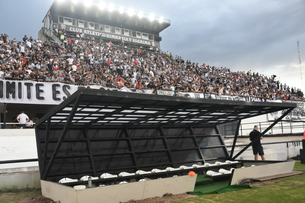 El estadio V&iacute;ctor Legrotaglie, en el estreno de local, estuvo desbordados por los hinchas del Lobo.&nbsp; &nbsp;