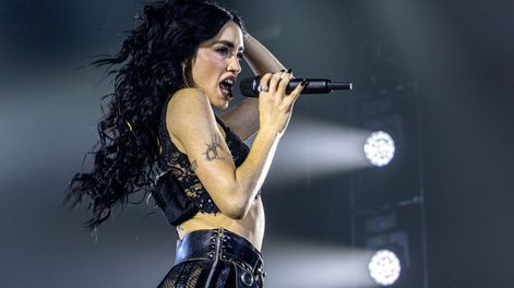 Lali abrió la noche mendocina con Lokura y un estadio a pura euforia.