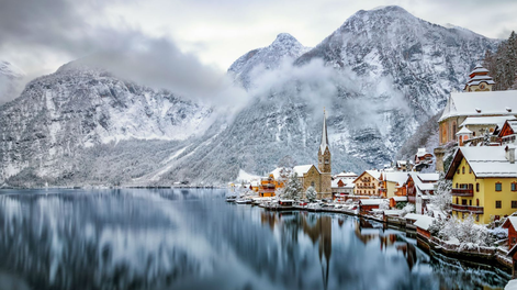 Así luce Hallstatt, el pueblo que inspiró uno de los éxitos de Disney y es ideal para jubilados.