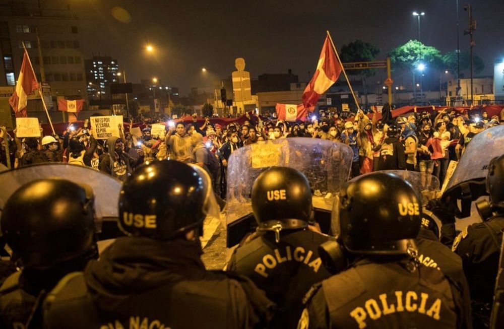 Perú pide que se postergue el partido con Argentina por los conflictos sociopolíticos que dejó muertos, heridos y desaparecidos en enfrentamientos con la policía.