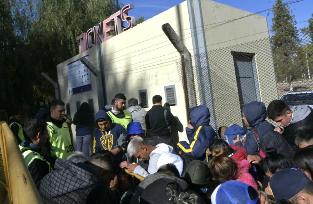 Venta de entradas de Boca vs Quilmes. Foto: Orlando Pelichotti