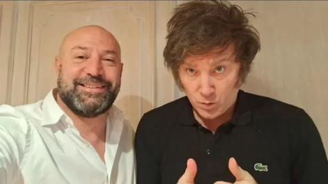 Diego Spagnuolo, extitular de la Agencia Nacional de Discapacidad, junto a Javier Milei.