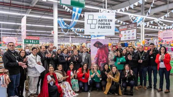 El Grupo De Narvaez, GDN Argentina (compañía controlante de las marcas Híper ChangoMâs y ChangoMâs) y la Asociación Amigos del Museo Nacional de Bellas Artes, presentan: “Mâs arte en todas partes”,