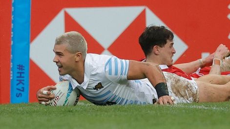 Los Pumas 7s, con Rodrigo Isgró como titular, debutaron en el seven de Hong Kong con una victoria frente a Canadá. / Gentileza.