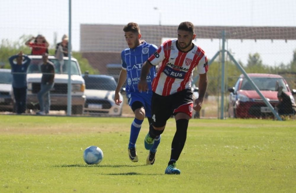 Exhibición y goleada del Chacarero en la Liga Mendocina
