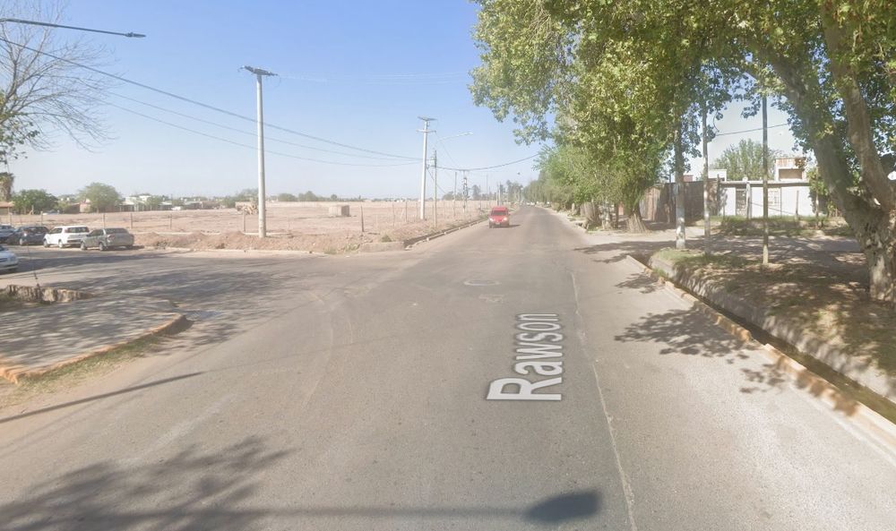 Otra vez un delivery víctima de un robo: asaltantes armados lo interceptaron en Maipú y le robaron la moto