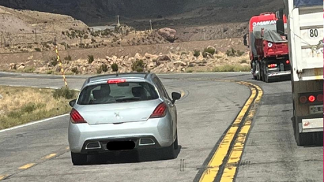La foto del adelantamiento prohibido en la ruta 7: primera multa en Las Heras con material enviado por WhatsApp