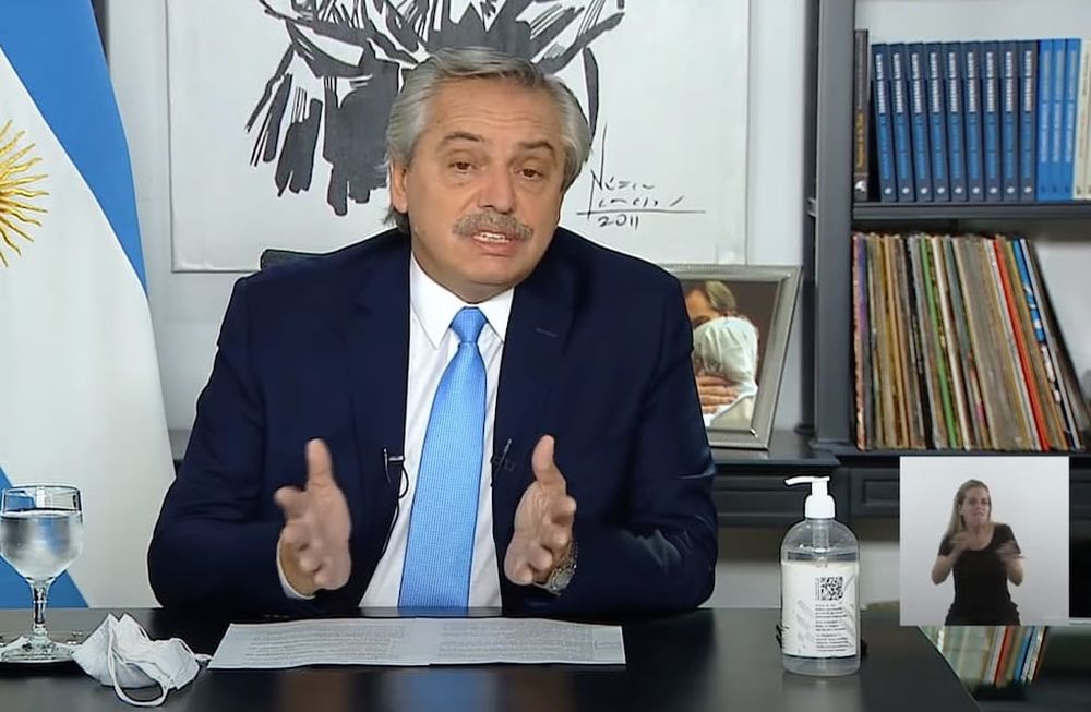 El presidente de la Nación al invadir la autonomía de la CABA, se encuentra al borde del juicio político por mal desempeño de sus funciones.