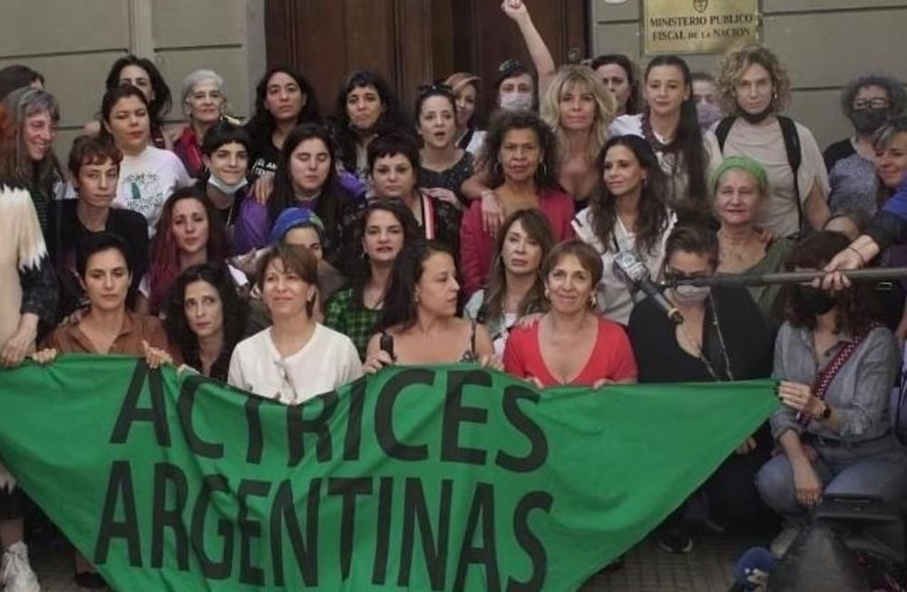 Nos preguntamos si un hombre procesado por abuso sexual va a seguir ocupando el cargo de Intendente del municipio más grande de PBA”, dispararon las actrices en un posteo de Instagram.Foto: Gentileza.