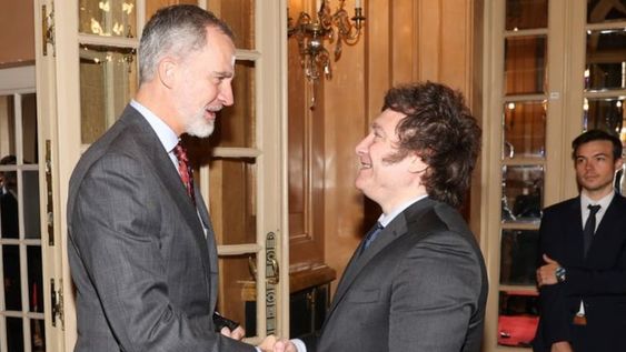 El rey y el presidente electo se encontraron esta tarde en Buenos Aires. Gentileza: Clarín.