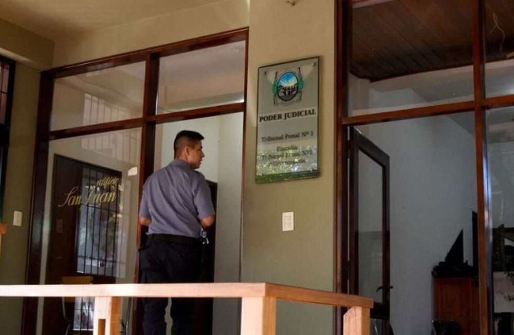 Los tres imputados fueron condenados el miércoles en el Tribunal Penal de Eldorado, Misiones, por las violaciones que la menor sufrió durante 5 años.