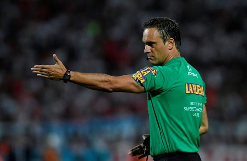 El duelo entre el Millonario y el Sabalero por el Trofeo de Campeones será dirigido por Patricio Loustau. / Gentileza.