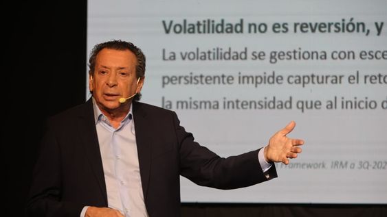 Dante Sica, economista y fundador de Abeceb, analizó el escenario económico argentino y las transformaciones que atraviesan los sectores productivos.