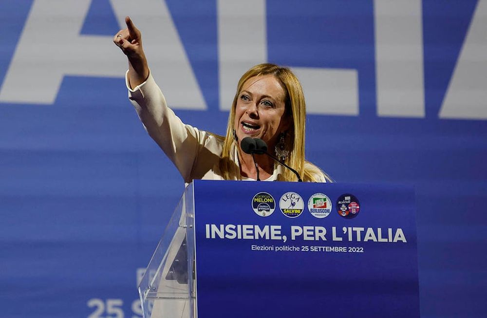 Rome (Italy), 22/09/2022.- Leader of Italian party Fratelli dÄôItalia (Brothers of Italy) Giorgia Meloni attends the center-right closing rally of the campaign for the general elections at Piazza del Popolo, in Rome, Italy, 22 September 2022. Italy will hold its general snap elections on 25 September 2022 to elect a new Prime Minister. (Elecciones, Italia, Roma) EFE/EPA/GIUSEPPE LAMI