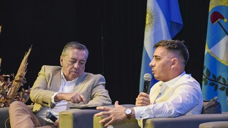 Calvente anunció un plan para mejorar la provisión de agua potable en el este del departamento