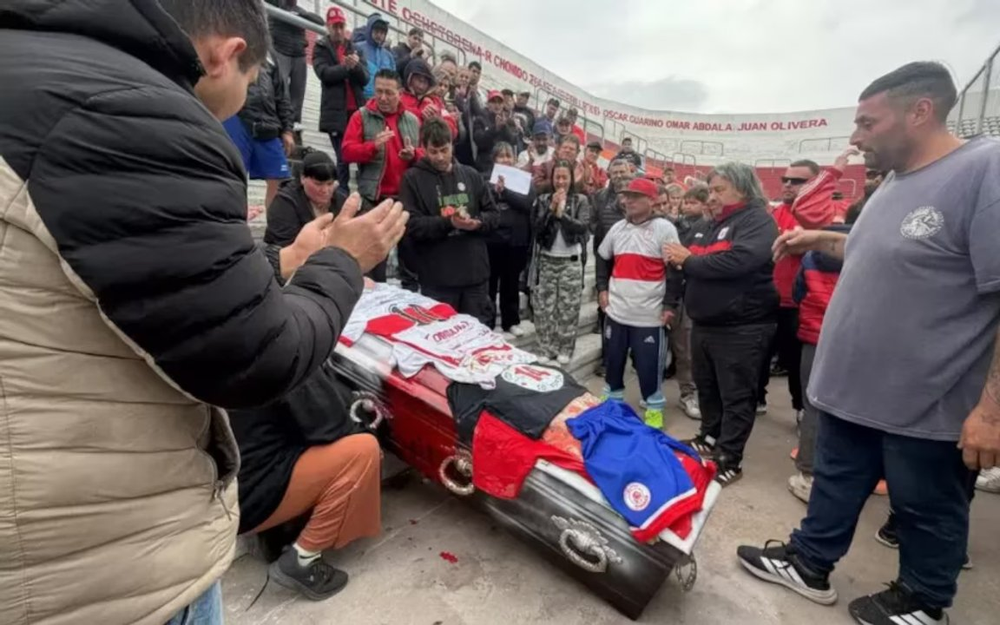 Despedida de Deportivo Morón a Máximo El Gordo Cadena Zurita.