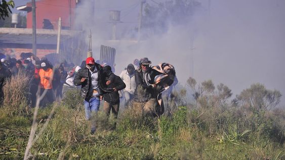 Desalojo e incidentes en Guernica - Clarín