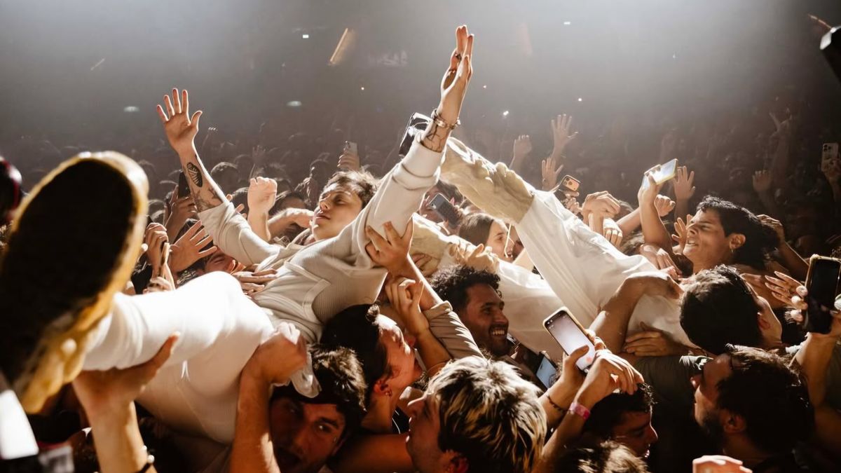Ca7riel y Paco Amoroso: los músicos argentinos que transformaron el caos en un fenómeno internacional