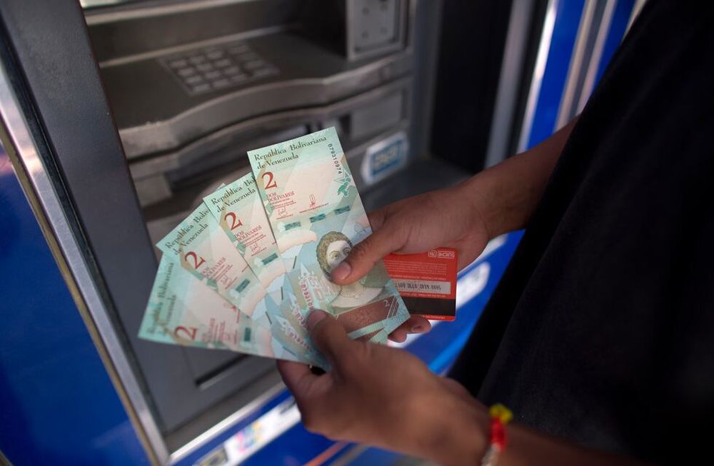 Nuevo plan de Maduro inicia con una gran devaluación en Venzuela