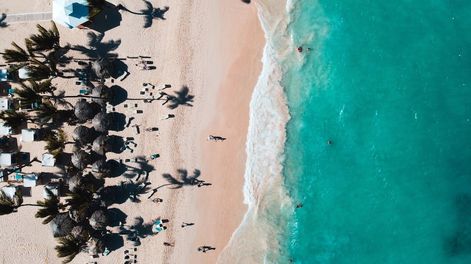 Cuatro destinos con playas para aprovechar en el Black Friday.