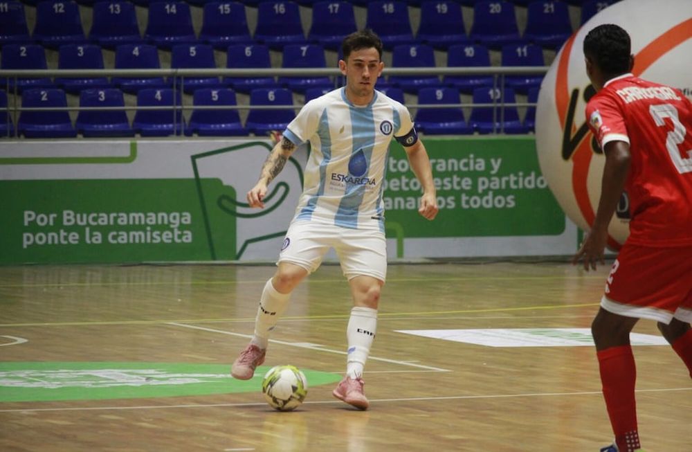 El seleccionado albiceleste derrotó a Panamá por 3 a 2 y así logró su tercer triunfo consecutivo, que lo coloca en lo más alto de su zona con ocho puntos. / Gentileza.