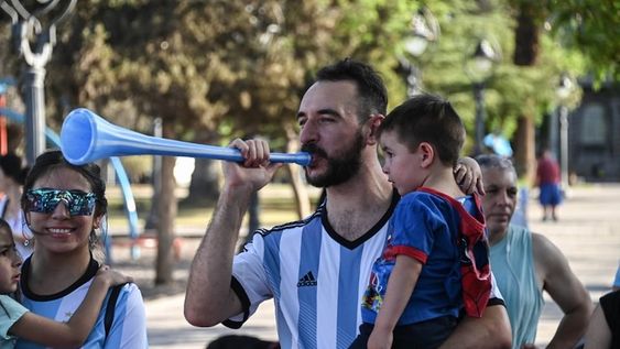 Godoy Cruz tendrá un punto de aliento en el parque San Vicente con una previa con sorteos y luego se verá el partido en pantalla gigante. Foto: prensa Godoy Cruz
