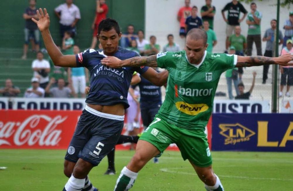 Por las manos de Servio