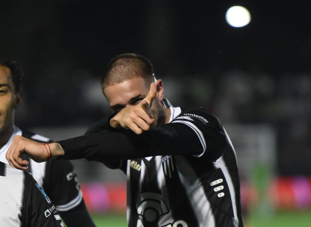 Agustín Módica Agustín Módica 