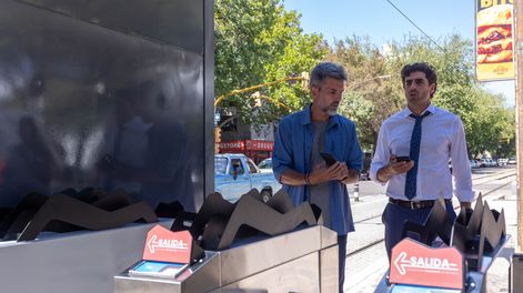 La Ciudad sumó el 5º parador inteligente del Metrotranvía y refuerza la movilidad segura en el centro