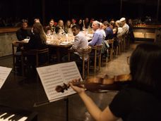 Cena en Bodega Monteviejo para presentar las nuevas líneas. Cena en Bodega Monteviejo para presentar las nuevas líneas.