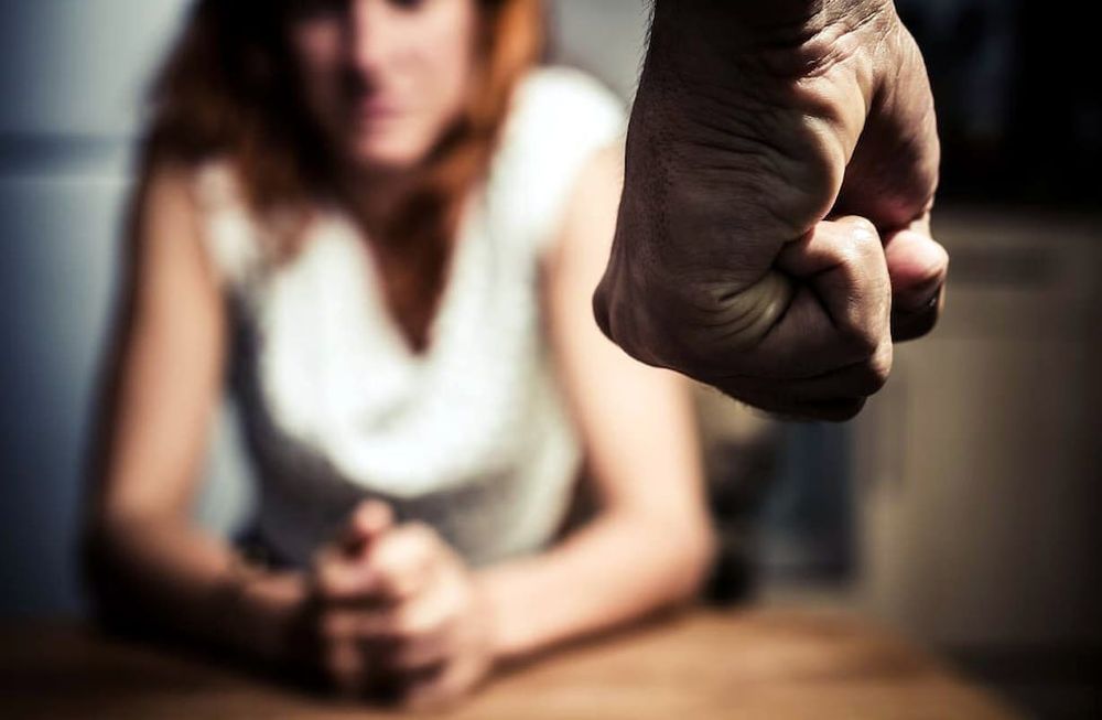 Se actualizan y endurecen tipos y penas para todas las formas de violencia de g&eacute;nero