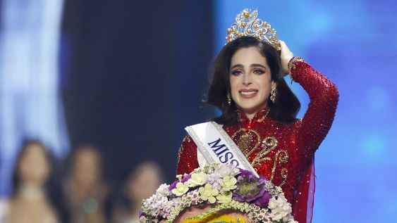La mexicana Fátima Bosch, elegida Miss Universo 2025