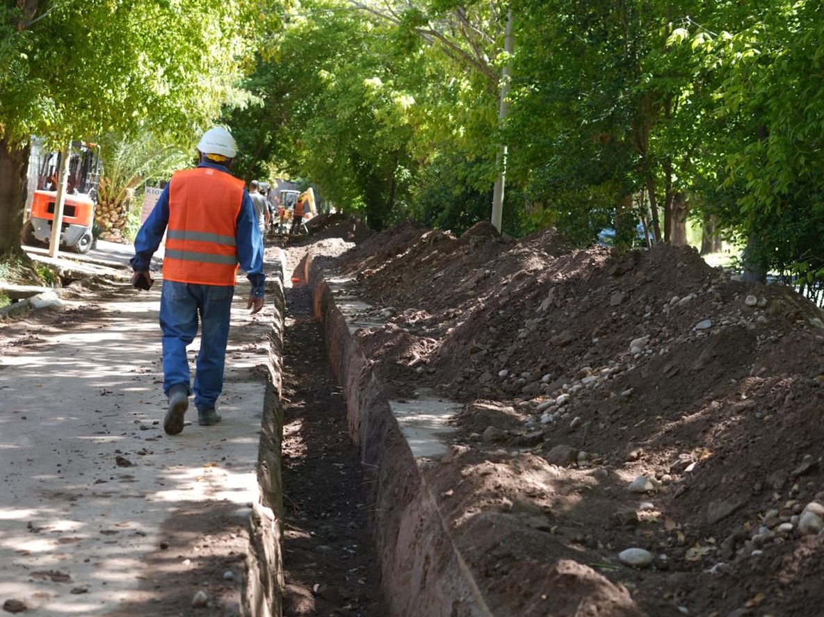 La segunda etapa del proyecto apunta a mejorar el saneamiento y reducir riesgos ambientales en la zona.