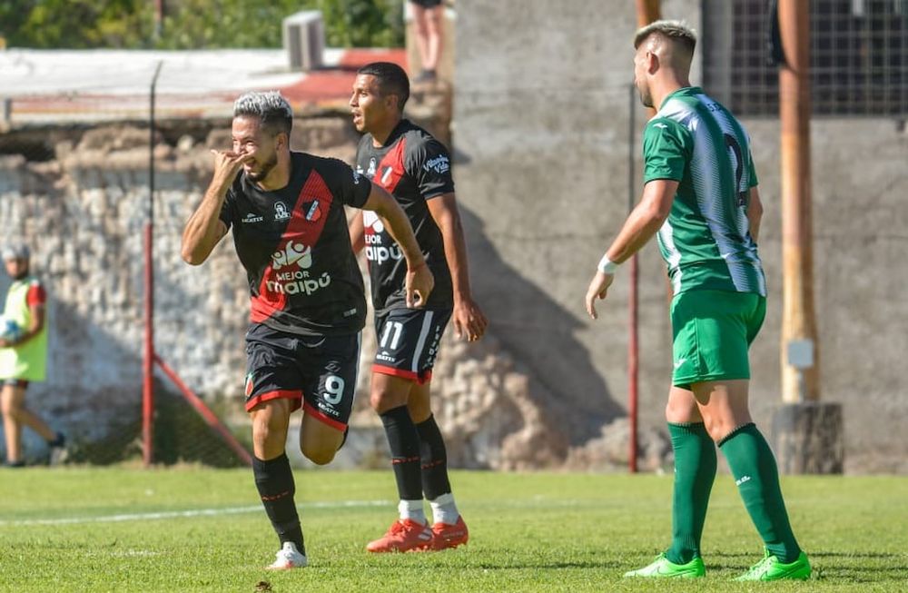 El Cruzado pasó de ronda y sigue soñando con el ascenso.