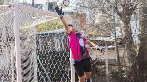 Jugaba al truco con sus amigos en el colegio, se desconpensó y murió: tenía 15 años.