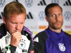 Nagelsmann, DT de Alemania, dejó relegado a Oliver Baumann para convocar a un Manuel Neuer que ya se había retirado de la actividad internacional, pese a que en meses anteriores había ratificado al arquero del Hoffenheim como titular para el Mundial 2026.