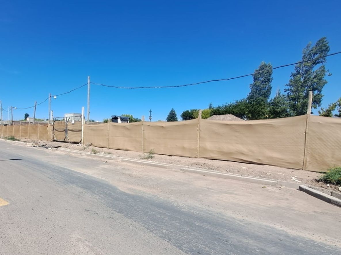 Malestar vecinal por la construcción de un barrio en un terreno donado para una escuela
