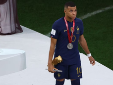 Kylian Mbappé confesó sentirse aturdido en la final con la Selección Argentina Kylian Mbappé confesó sentirse aturdido en la final con la Selección Argentina