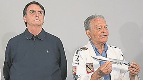 Augusto Heleno: “Bolsonaro no va a debates por miedo a un atentado”