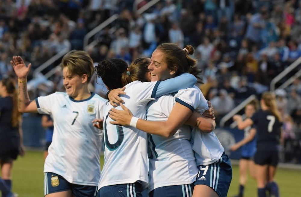 Un grupo de jugadoras presentó una denuncia contra un entrenador que trabaja en la AFA
