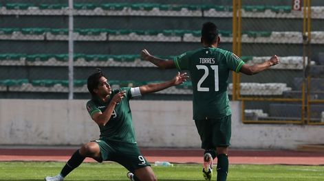 Marcelo Martins figura absoluta de Bolivia con dos goles ante Venezuela.