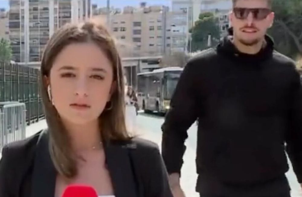 Una periodista deportiva fue acosada por un hincha en pleno directo: “Terminé temblando”. / Foto: Gentileza