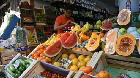El 30,3% de los veganos, vegetarianos o vegetarianos flexibles, señala como principal dificultad conseguir variedad de alimentos. / Mariana Villa