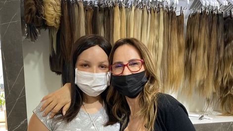 Los Andes | Con la ayuda de una mendocina, Pauli logró tener una cabellera nuevamente, luego de haber perdido su cabello por sus tratamientos oncológicos.