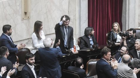 Los Andes | Milei envía una única ley ómnibus al Congreso y establece sesiones extraordinarias en el Congreso del 26 de diciembre al 31 de enero. Foto: Federico Lopez Claro