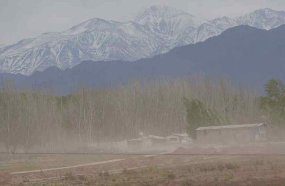 Pronostican viento zonda para este jueves 1° de Mayo para dos departamentos de Mendoza-